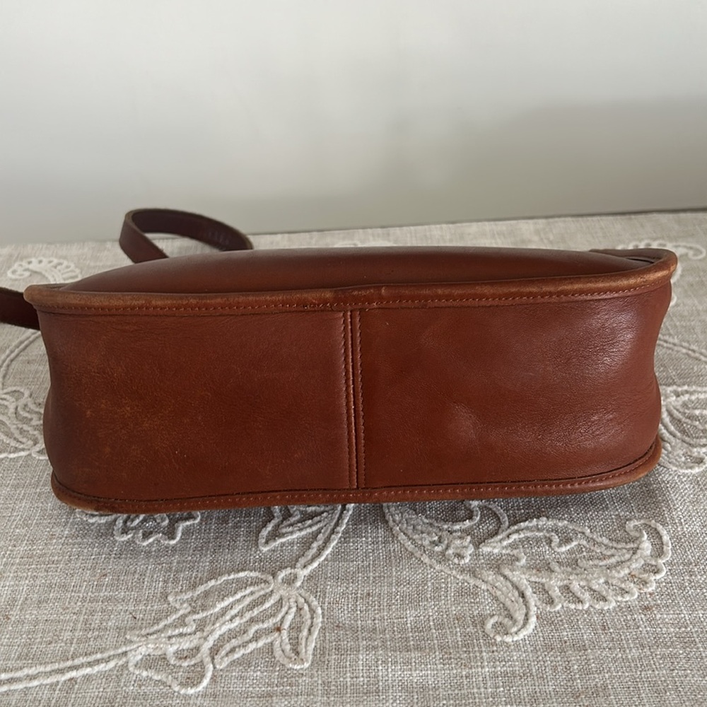 Coach Authentic Vintage British Tan Soft Leather #9790 Crossbody Bag - Picture 5 of 16